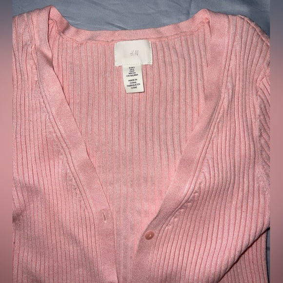 H&M Cardigan - Picture 2 of 2